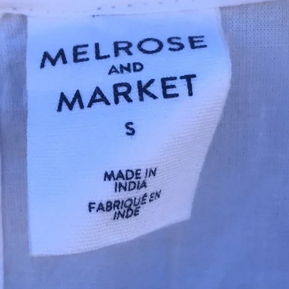 NWT MELROSE & MARKET YOKE DETAIL PUFF SLEEVE TOP IN WHITE- size S - Picture 8 of 9